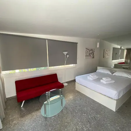 Athensdot Hotell 3*